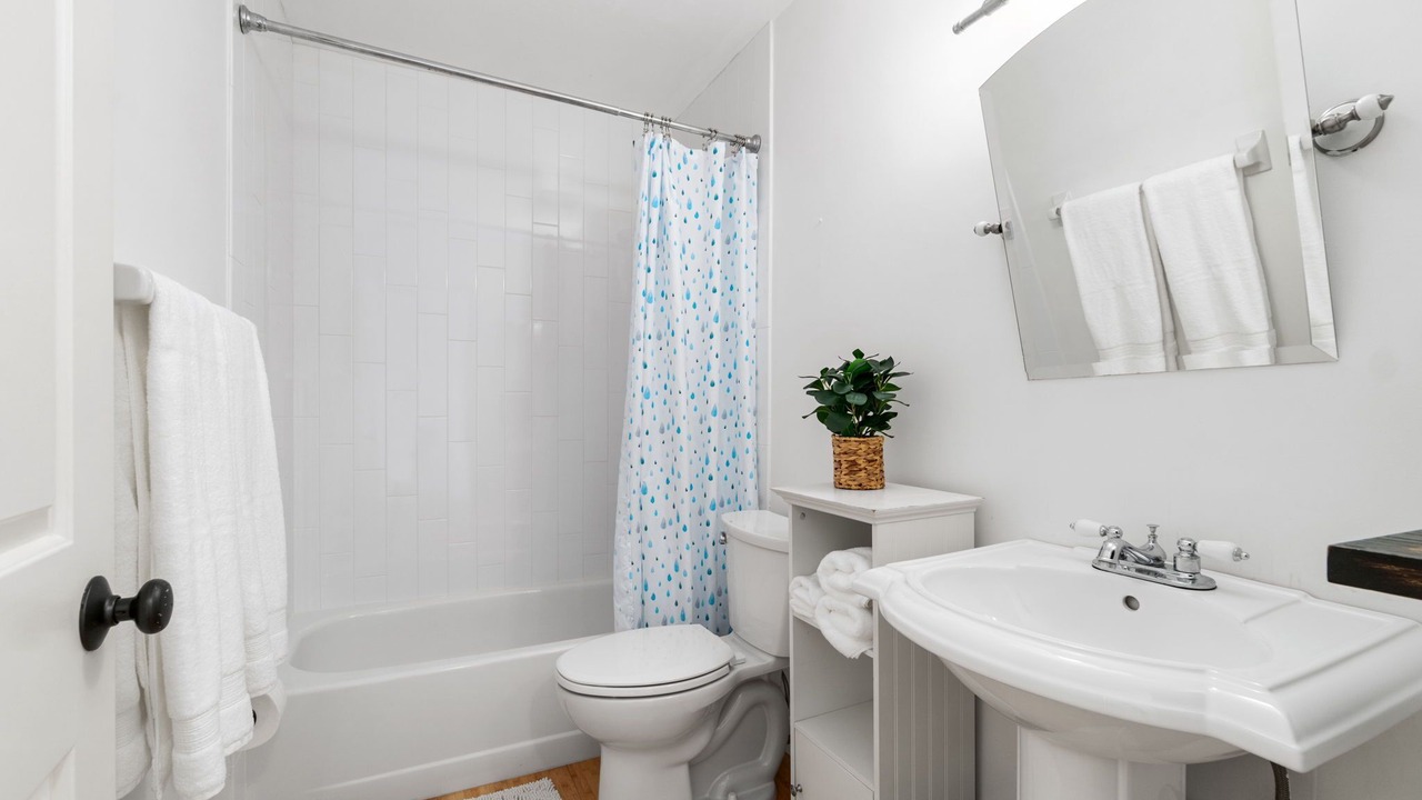 Photo of Bathroom in Royal Harbor