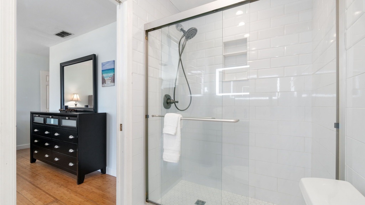 Photo of Bathroom in Royal Harbor