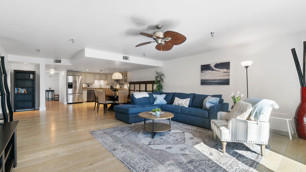 Photo of Livingroom in Royal Harbor