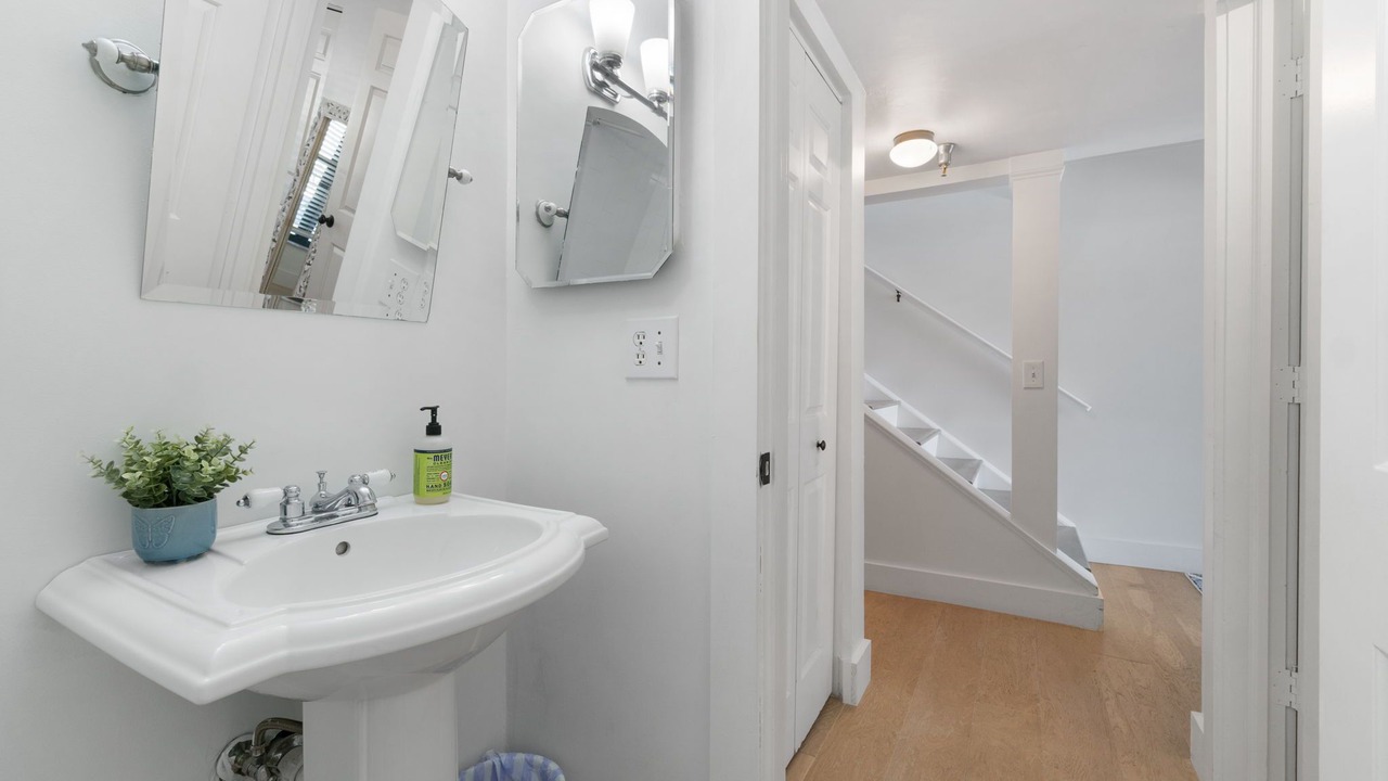 Photo of Bathroom in Royal Harbor