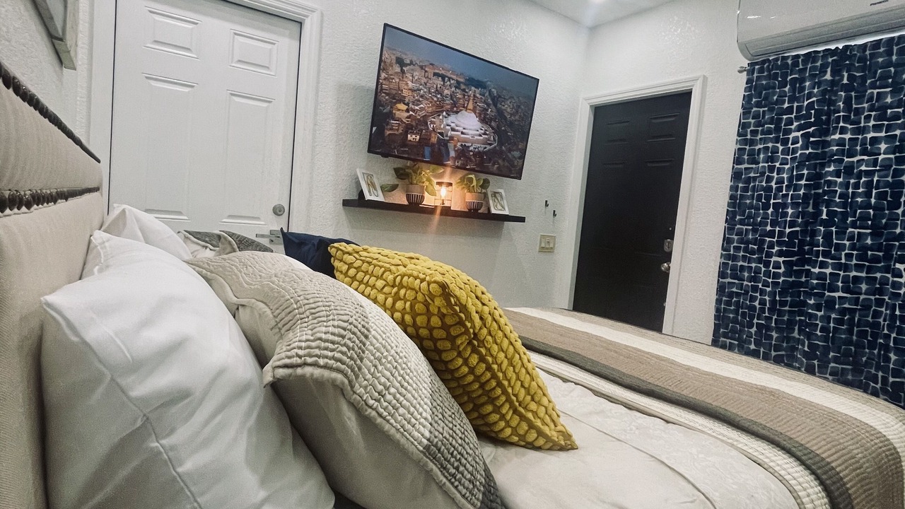Photo of Bedroom in Sunrise