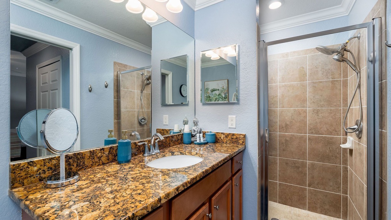 Photo of Bathroom in Naples