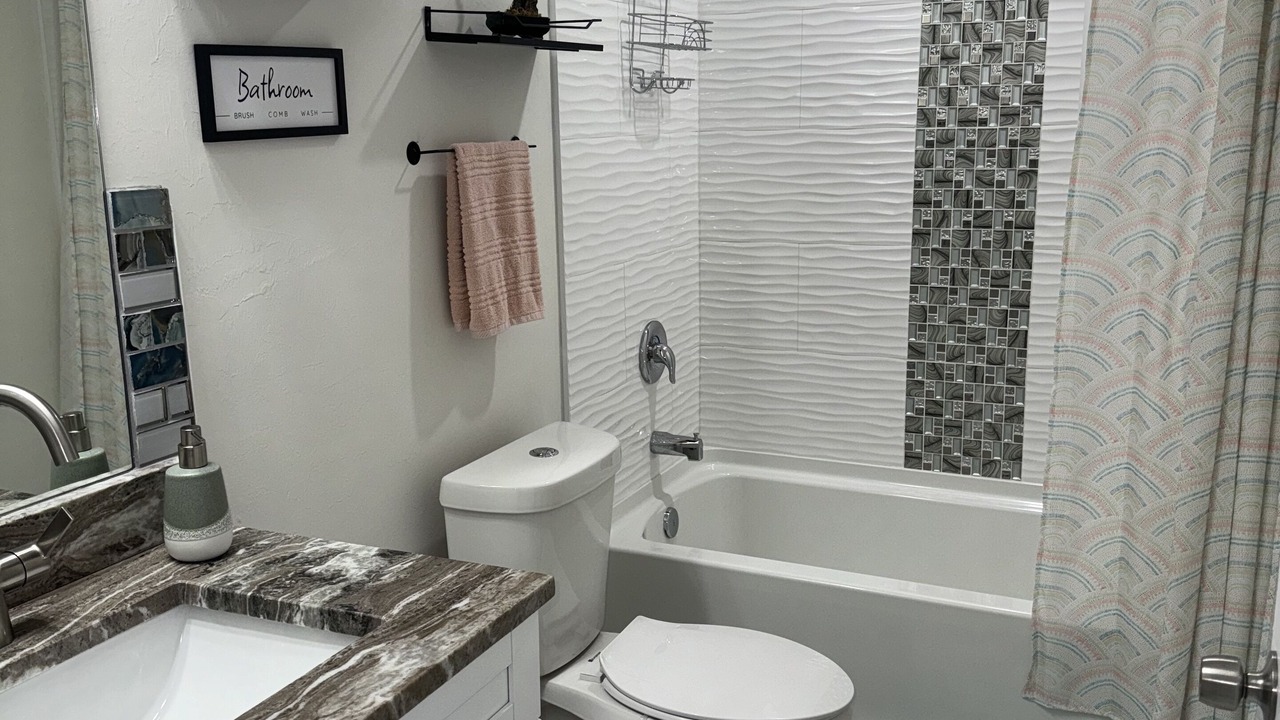 Photo of Bathroom in Lehigh Acres