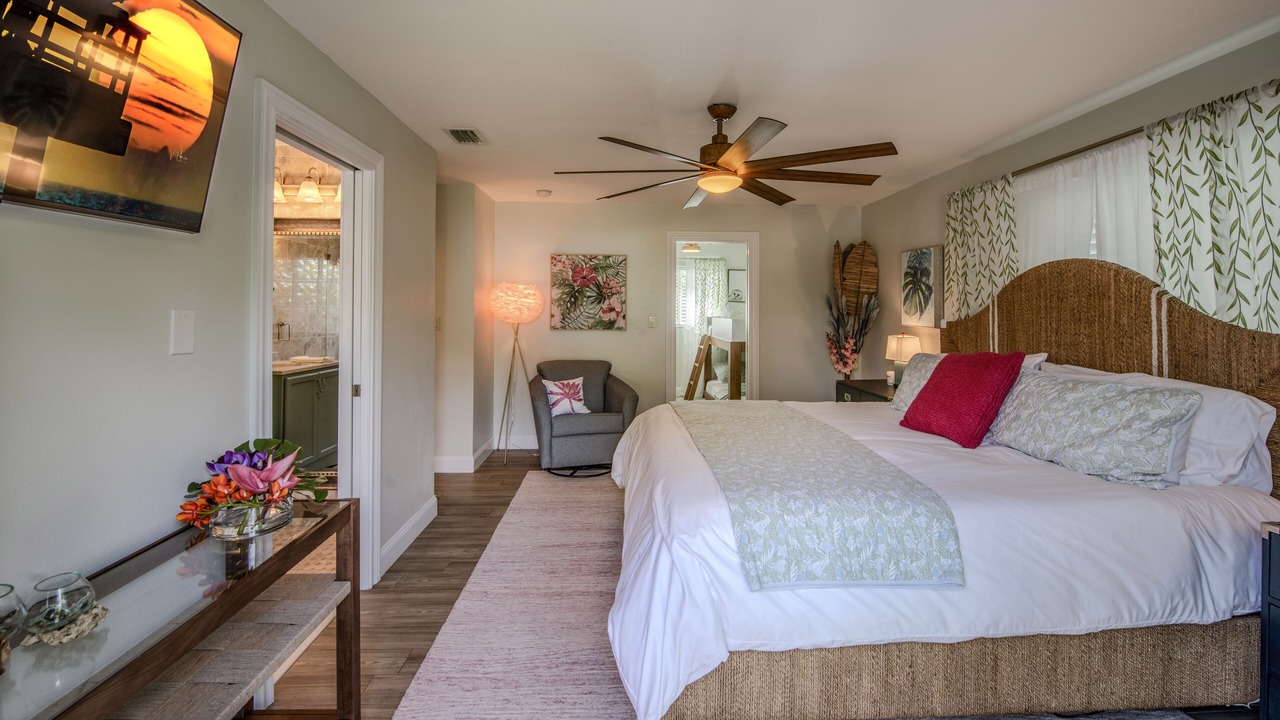 Photo of Bedroom in Central Naples