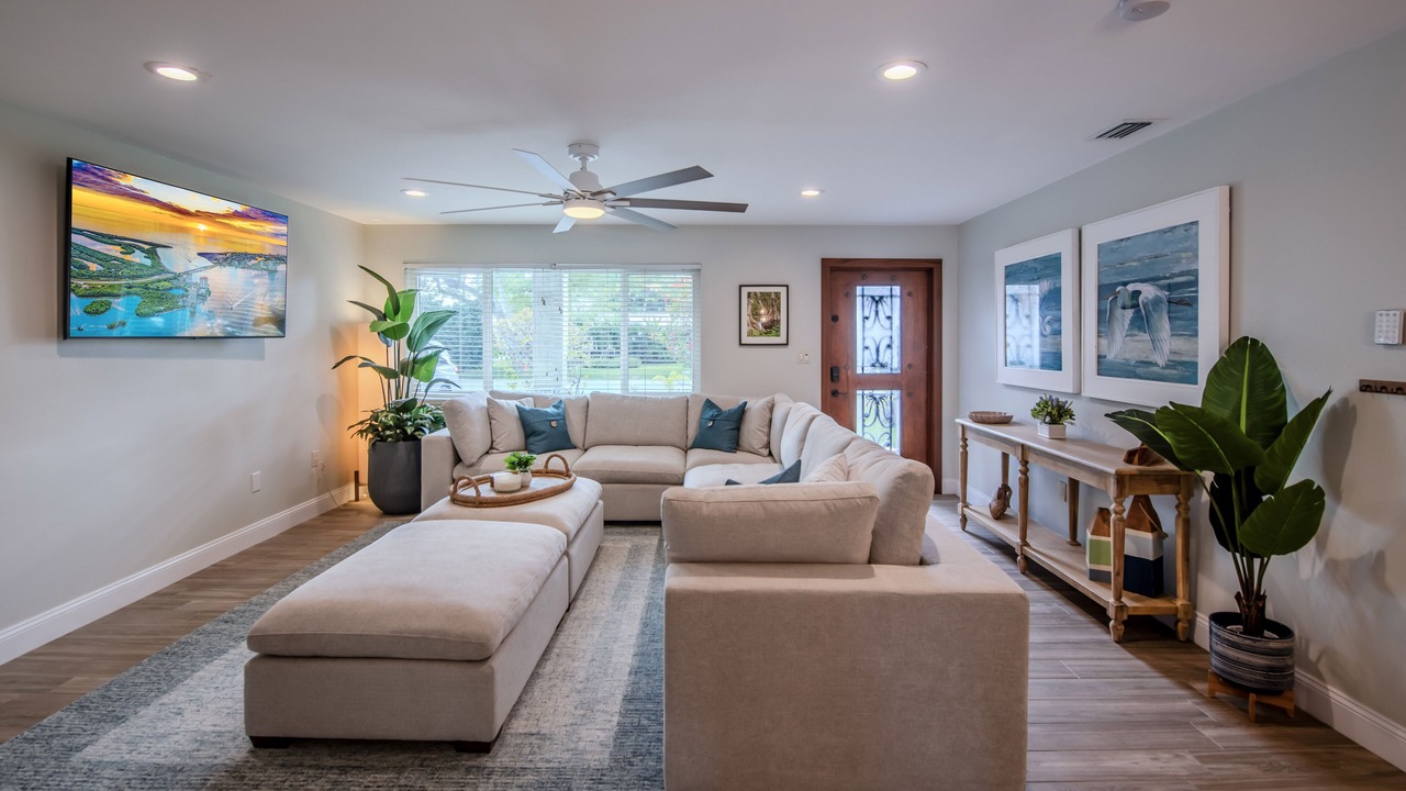 Photo of Livingroom in Central Naples