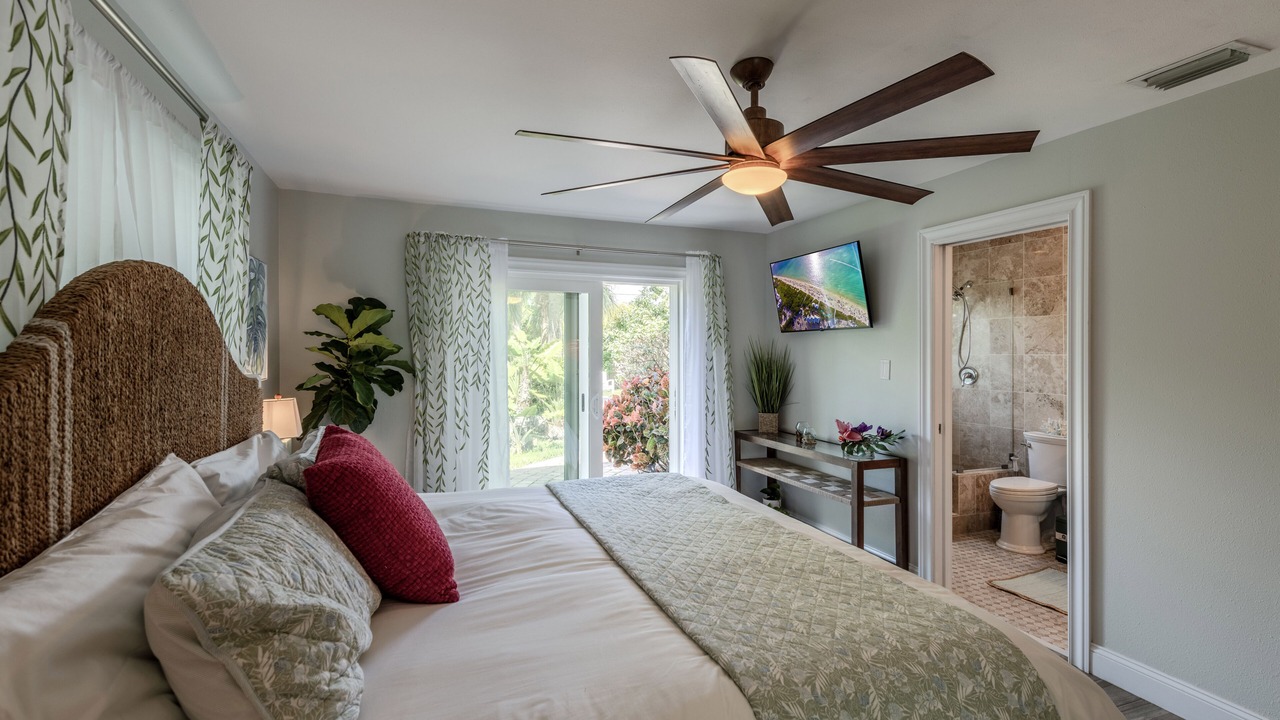 Photo of Bedroom in Central Naples