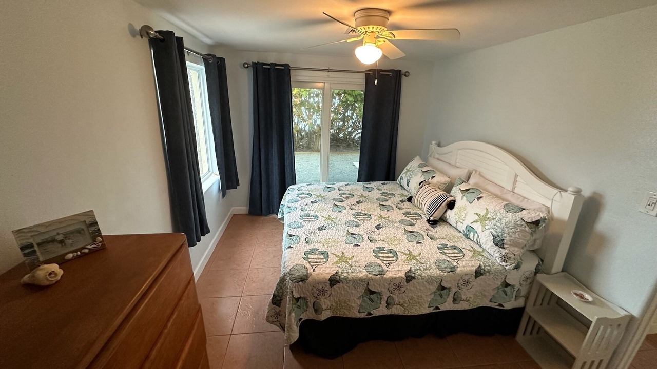 Photo of Bedroom in Floridana Beach