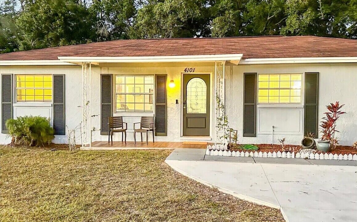 Photo of Outdoor in Carver City - Lincoln Gardens