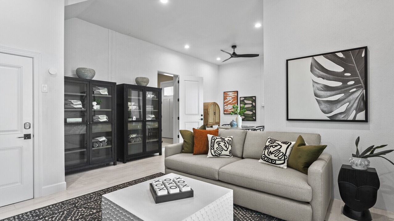 Photo of Livingroom in Redington Shores