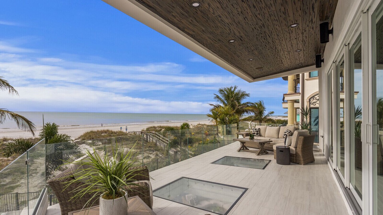 Photo of Patio Balcony in Redington Shores