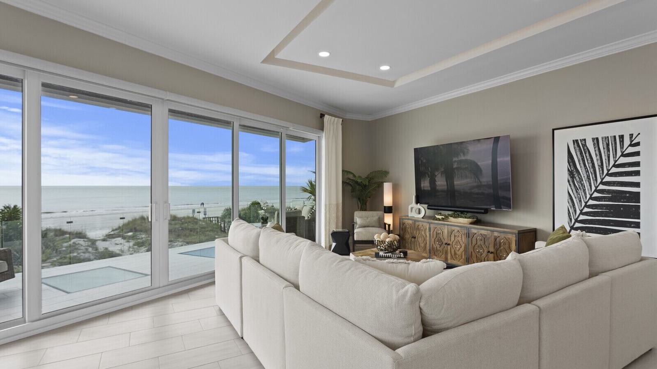 Photo of Livingroom in Redington Shores