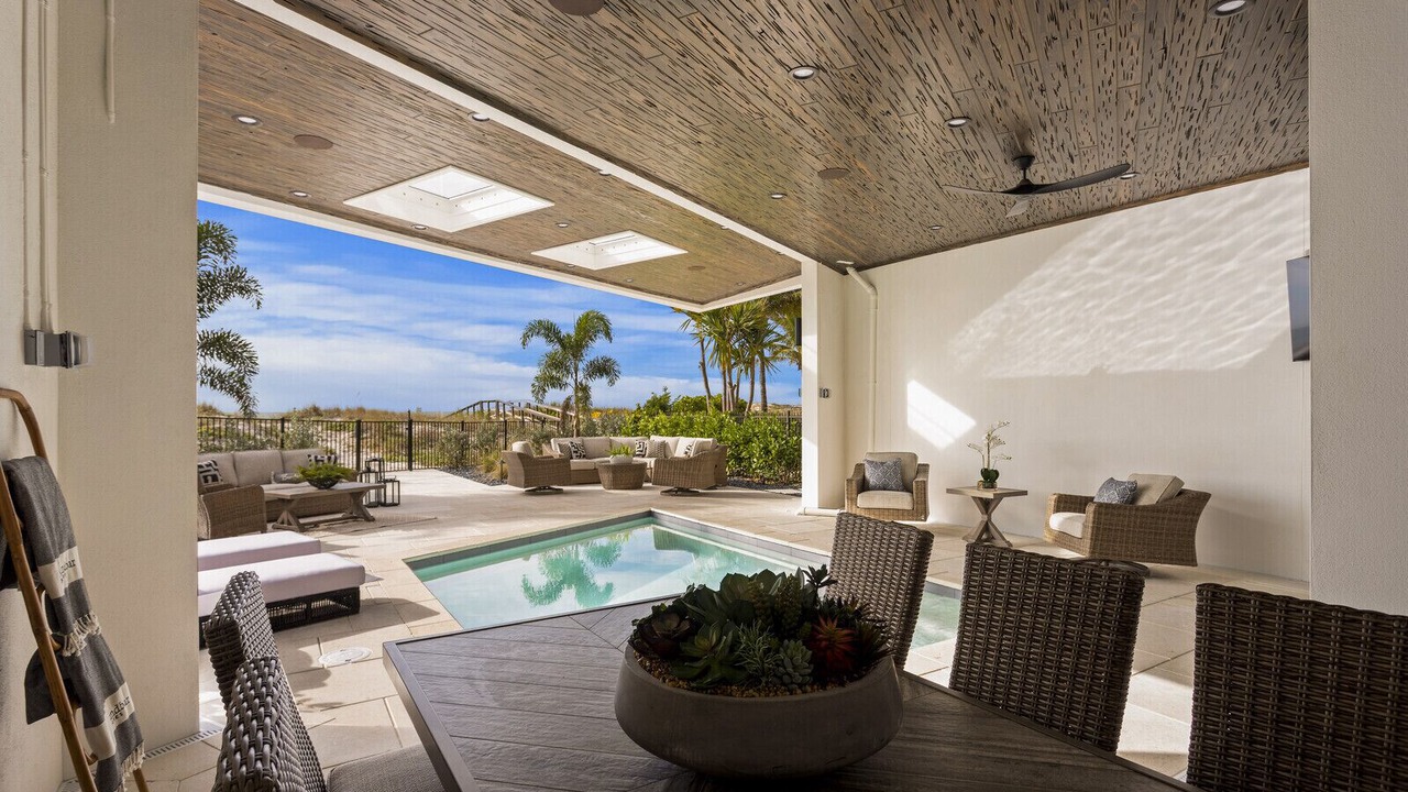 Photo of Patio Balcony in Redington Shores