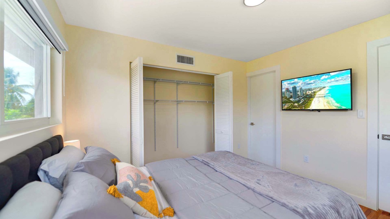 Photo of Bedroom in Northeast Miami