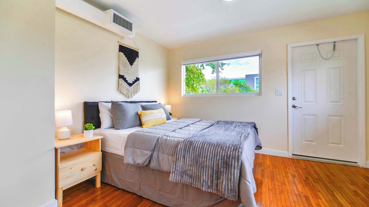 Photo of Bedroom in Northeast Miami