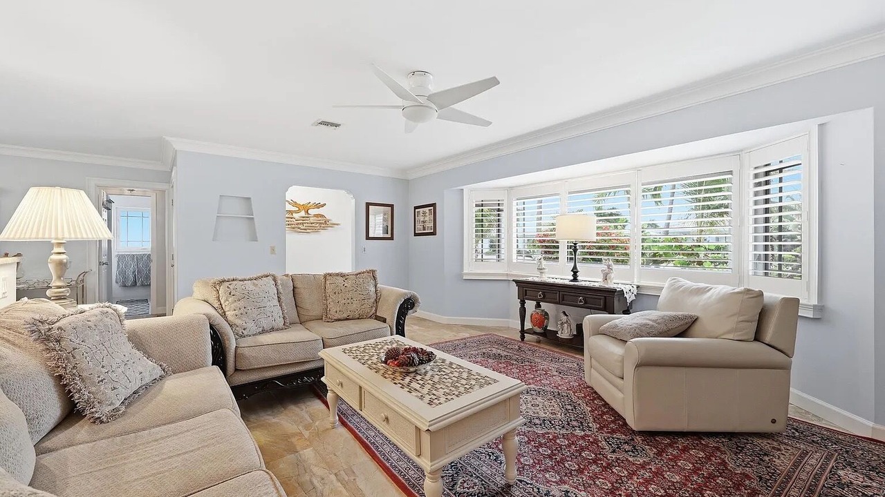 Photo of Livingroom in Singer Island