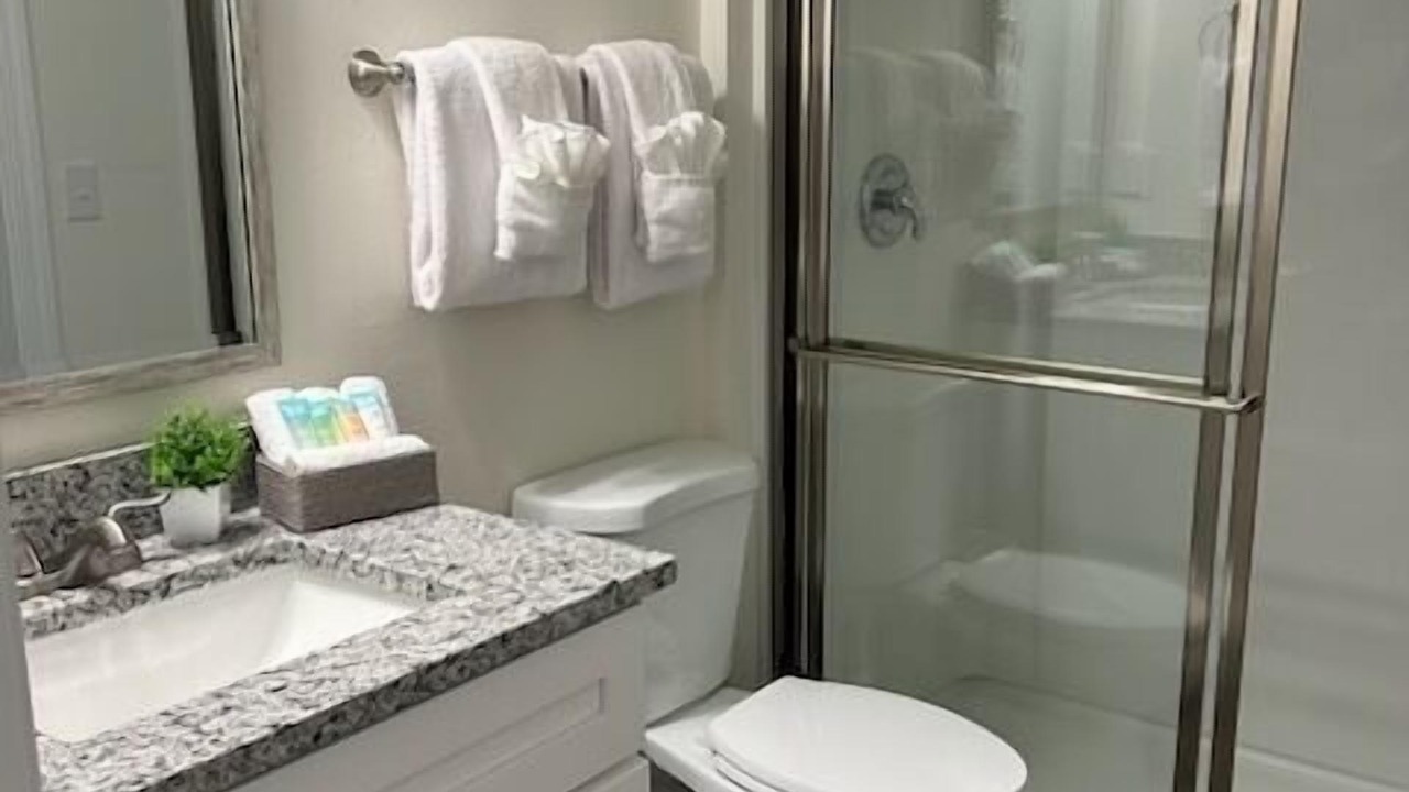 Photo of Bathroom in Diplomat