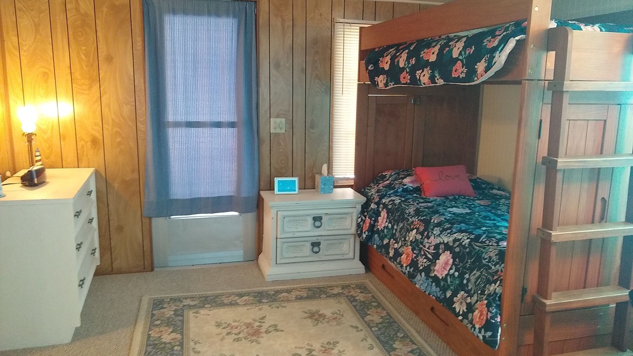 Photo of Bedroom in Englewood South