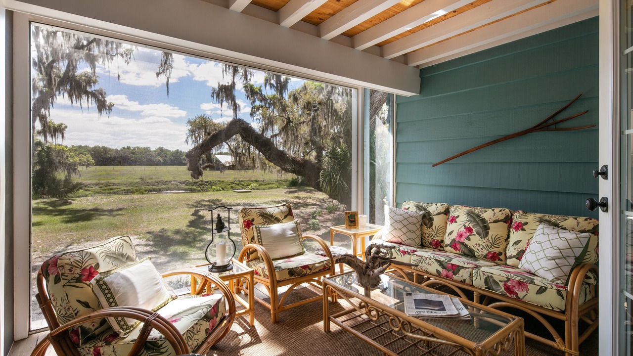 Photo of Livingroom in Myakka City