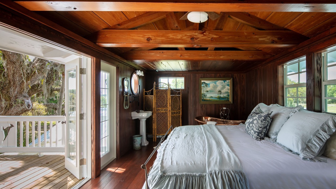 Photo of Bedroom in Myakka City