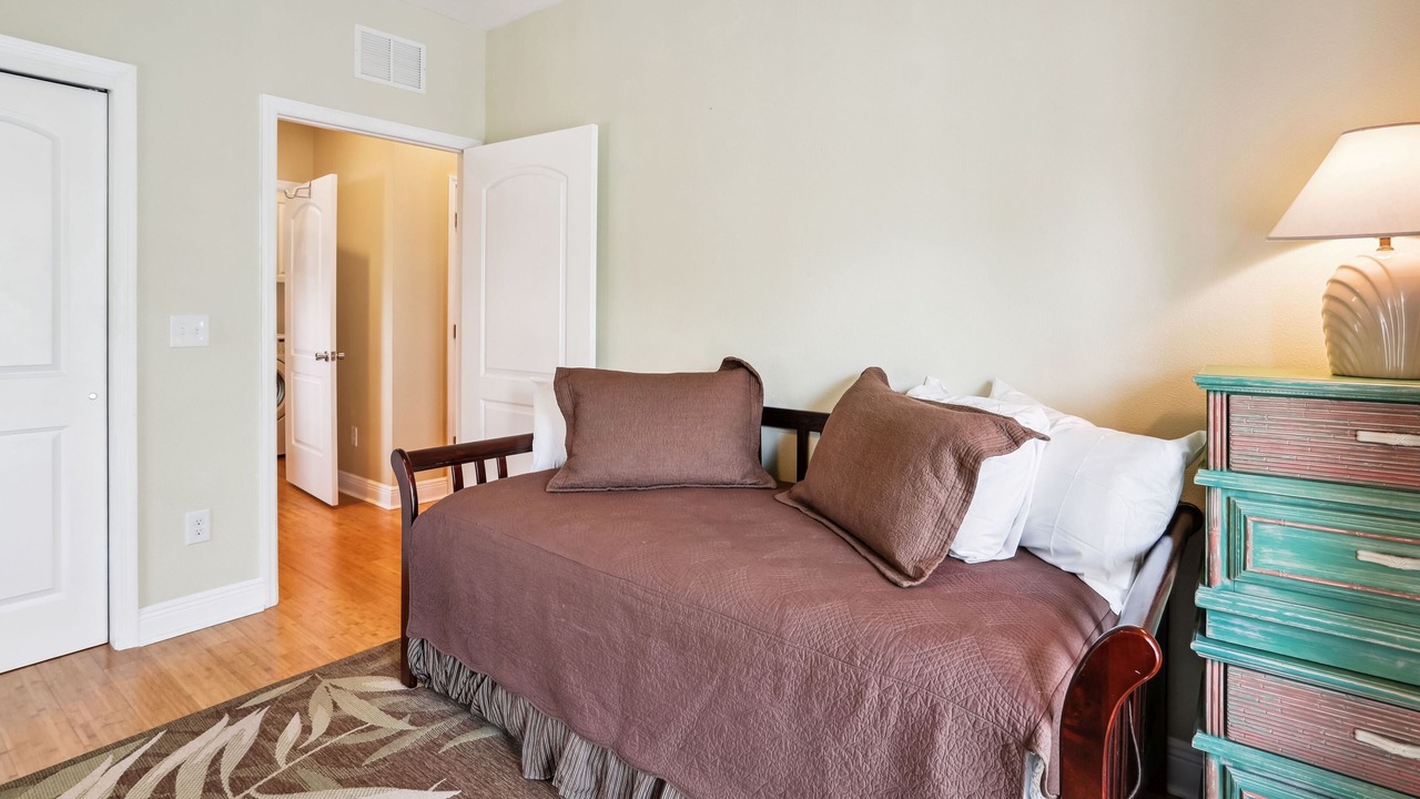 Photo of Bedroom in Gulfport