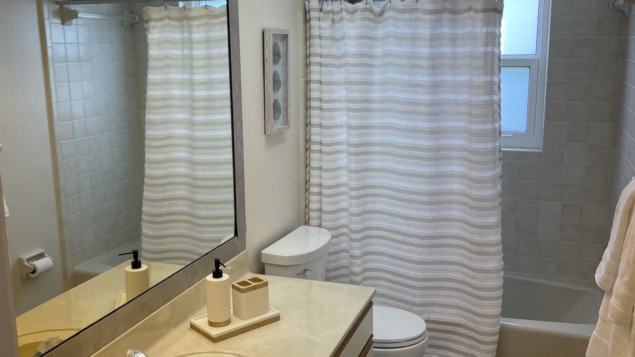 Photo of Bathroom in Naples