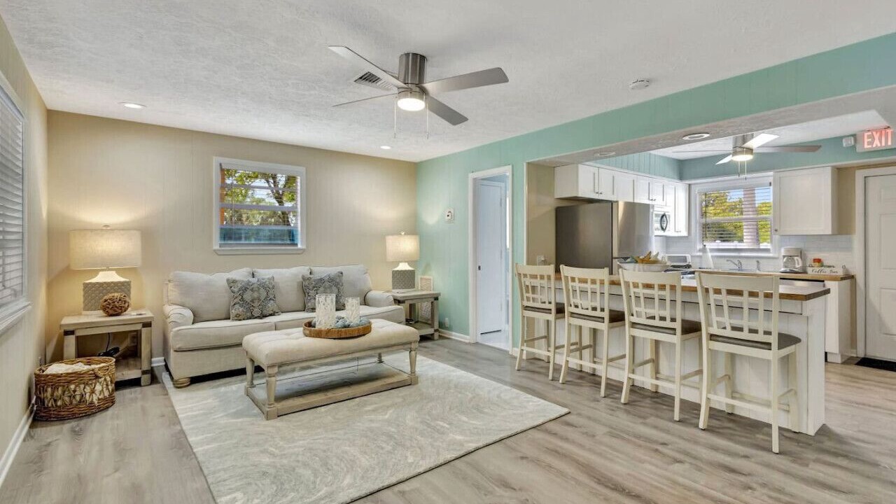 Photo of Livingroom in Indian River Estates