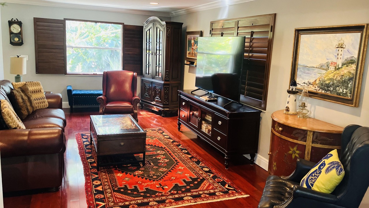Photo of Livingroom in Central Beach