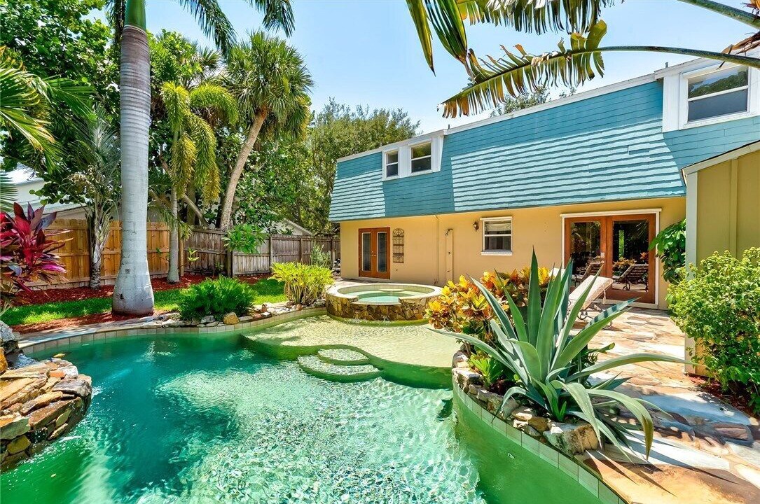 Photo of Outdoor in Central Beach