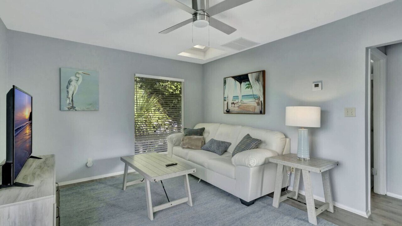 Photo of Livingroom in Indian River Estates