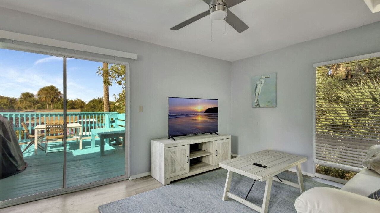 Photo of Livingroom in Indian River Estates