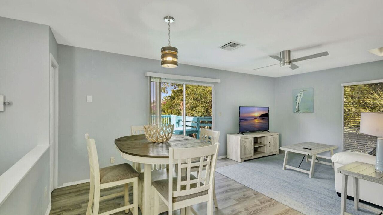 Photo of Others in Indian River Estates
