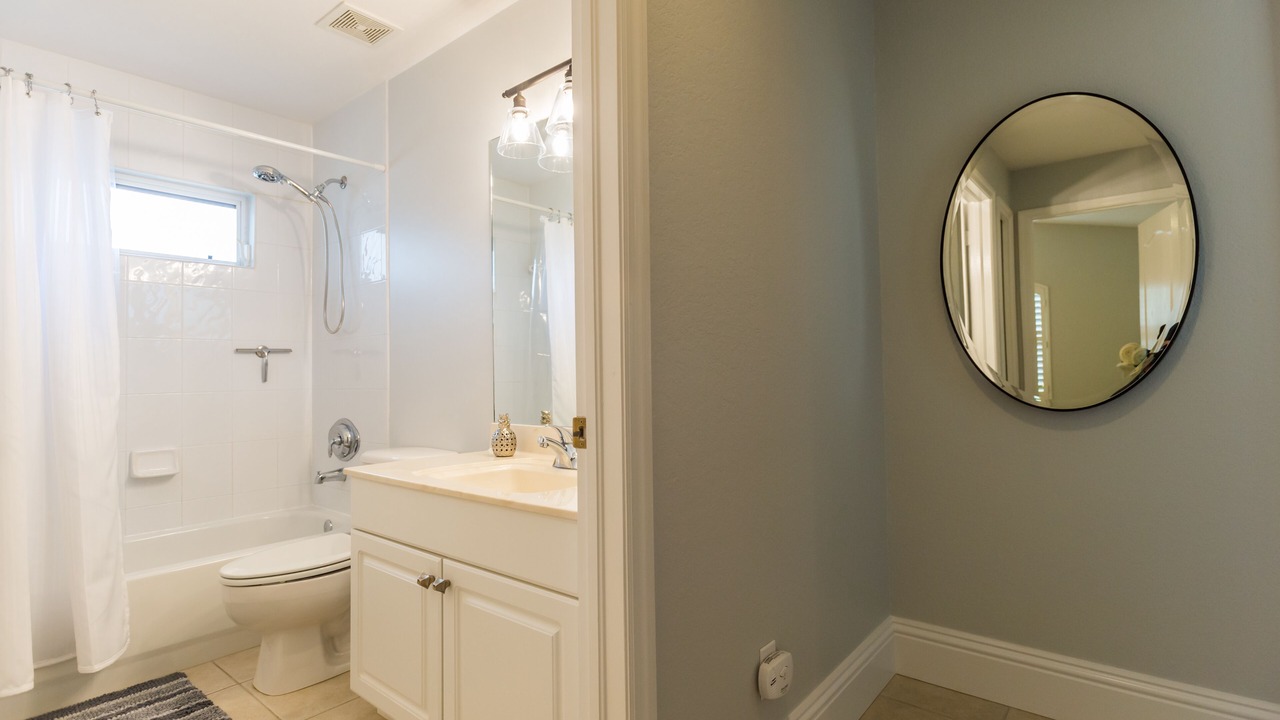 Photo of Bathroom in Central Naples