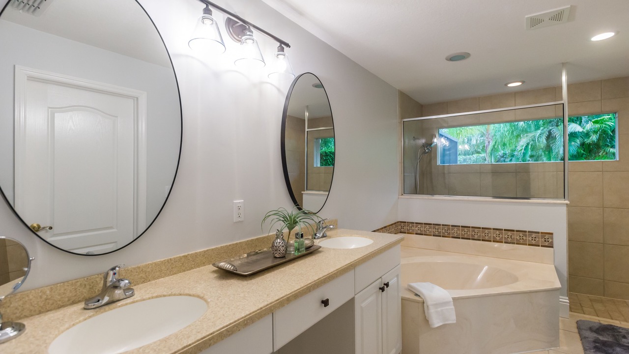 Photo of Bathroom in Central Naples