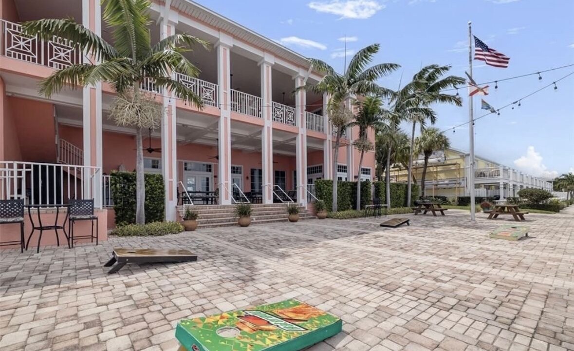 Photo of Patio Balcony in Coquina Key