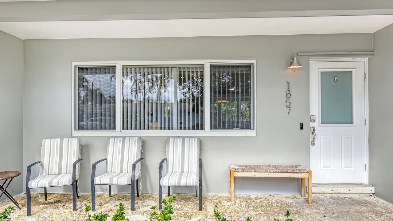 Photo of Patio Balcony in Juno Beach