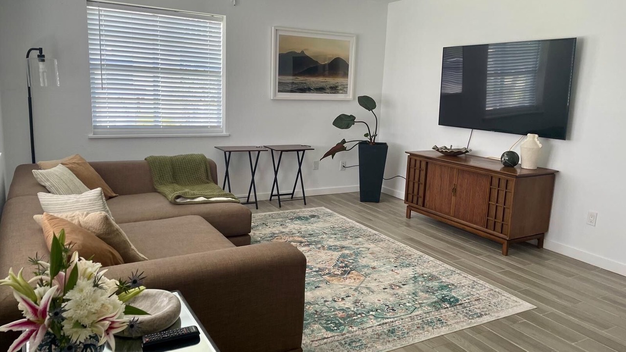 Photo of Livingroom in Saint James City