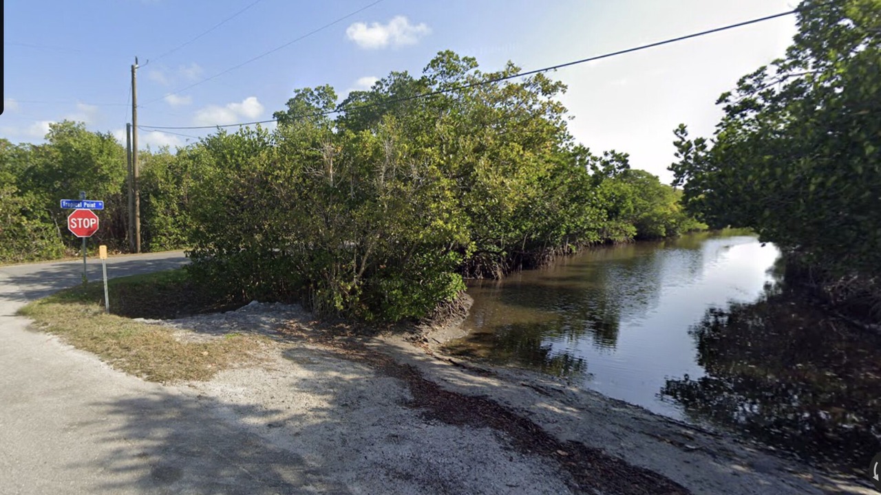 Photo of Others in Saint James City