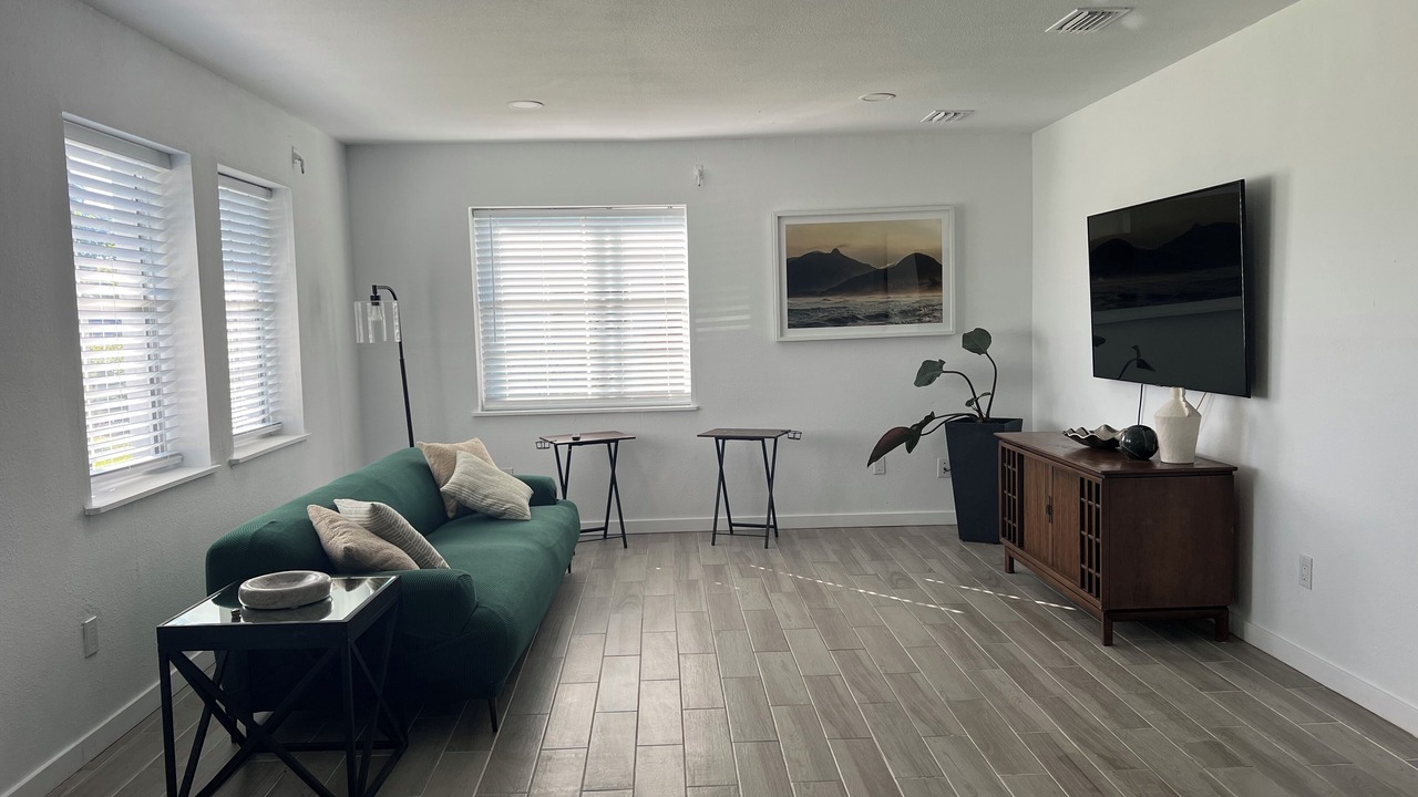 Photo of Livingroom in Saint James City