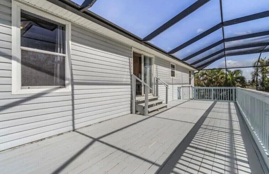 Photo of Patio Balcony in Jacarandas