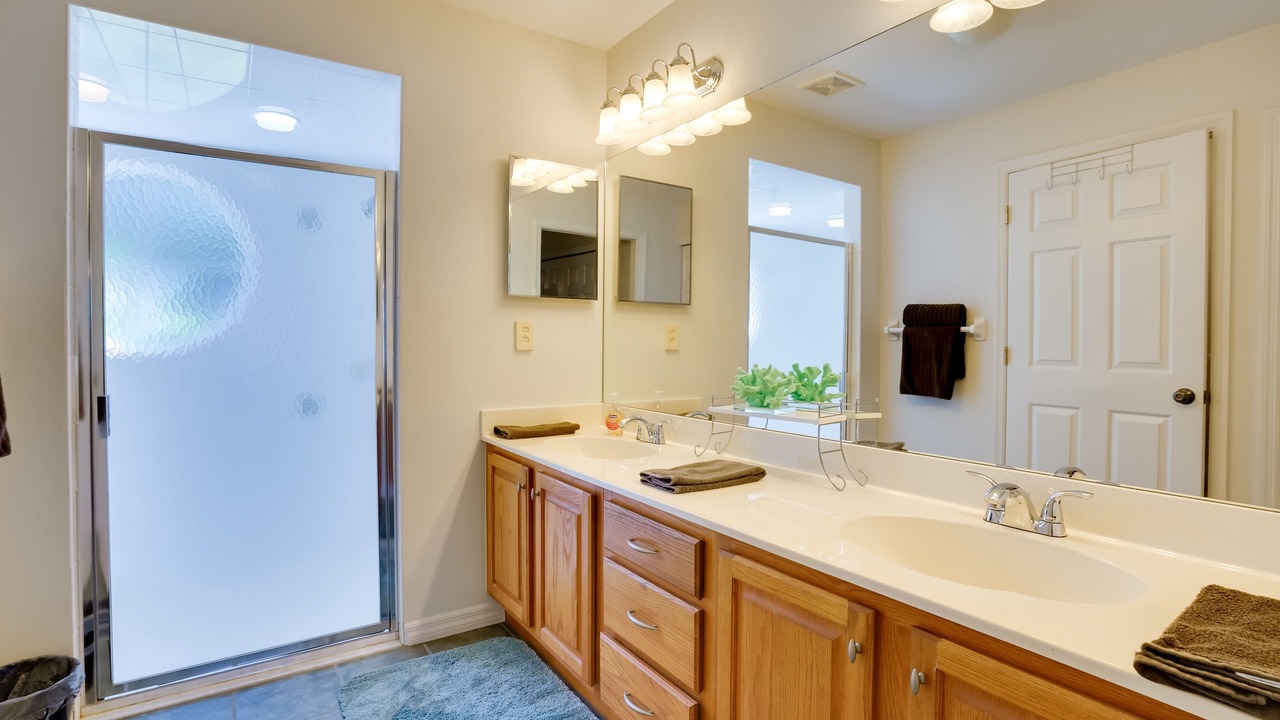Photo of Bathroom in Sebring