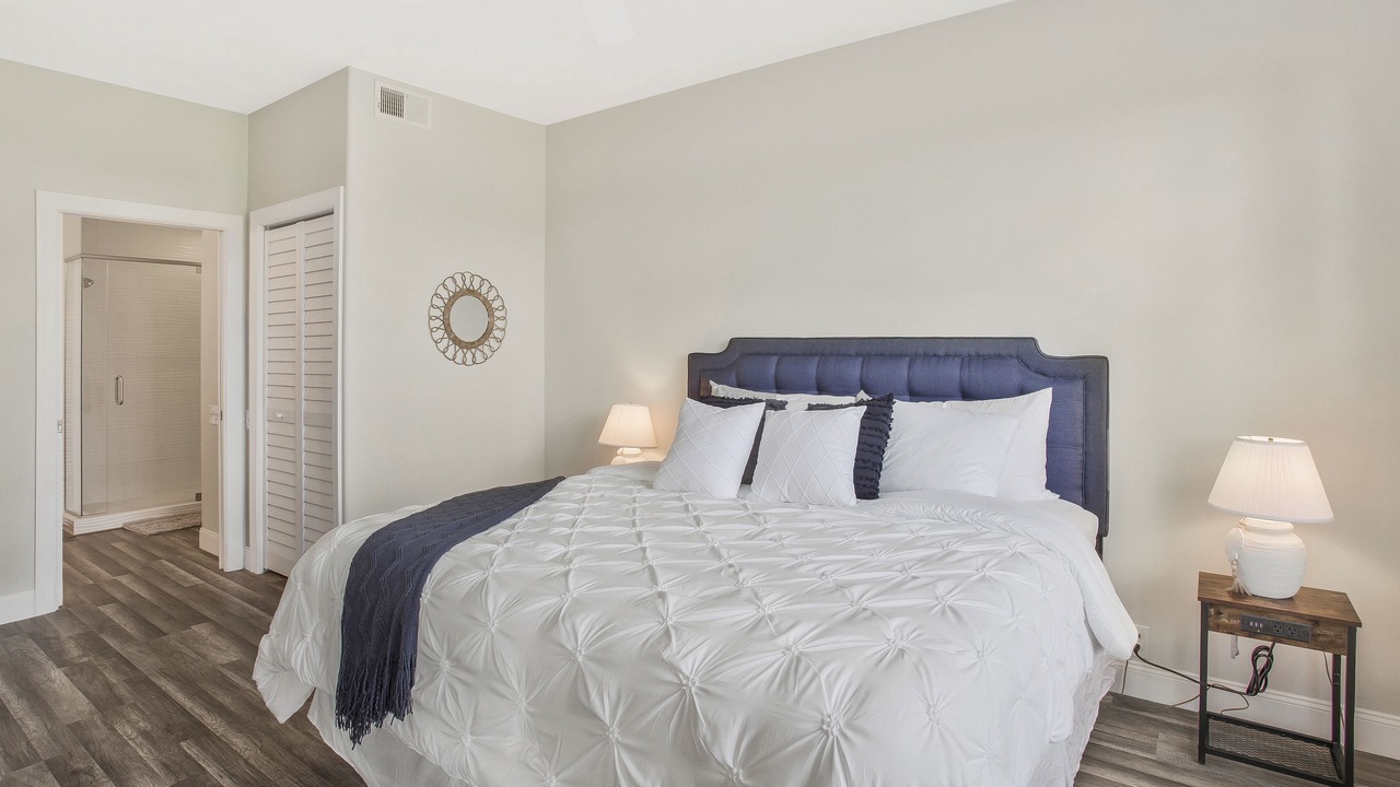 Photo of Bedroom in Tropical Cove