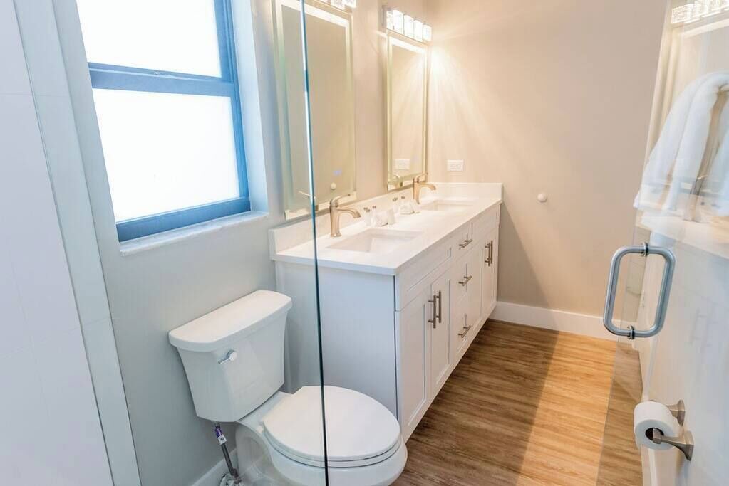 Photo of Bathroom in Naples Park