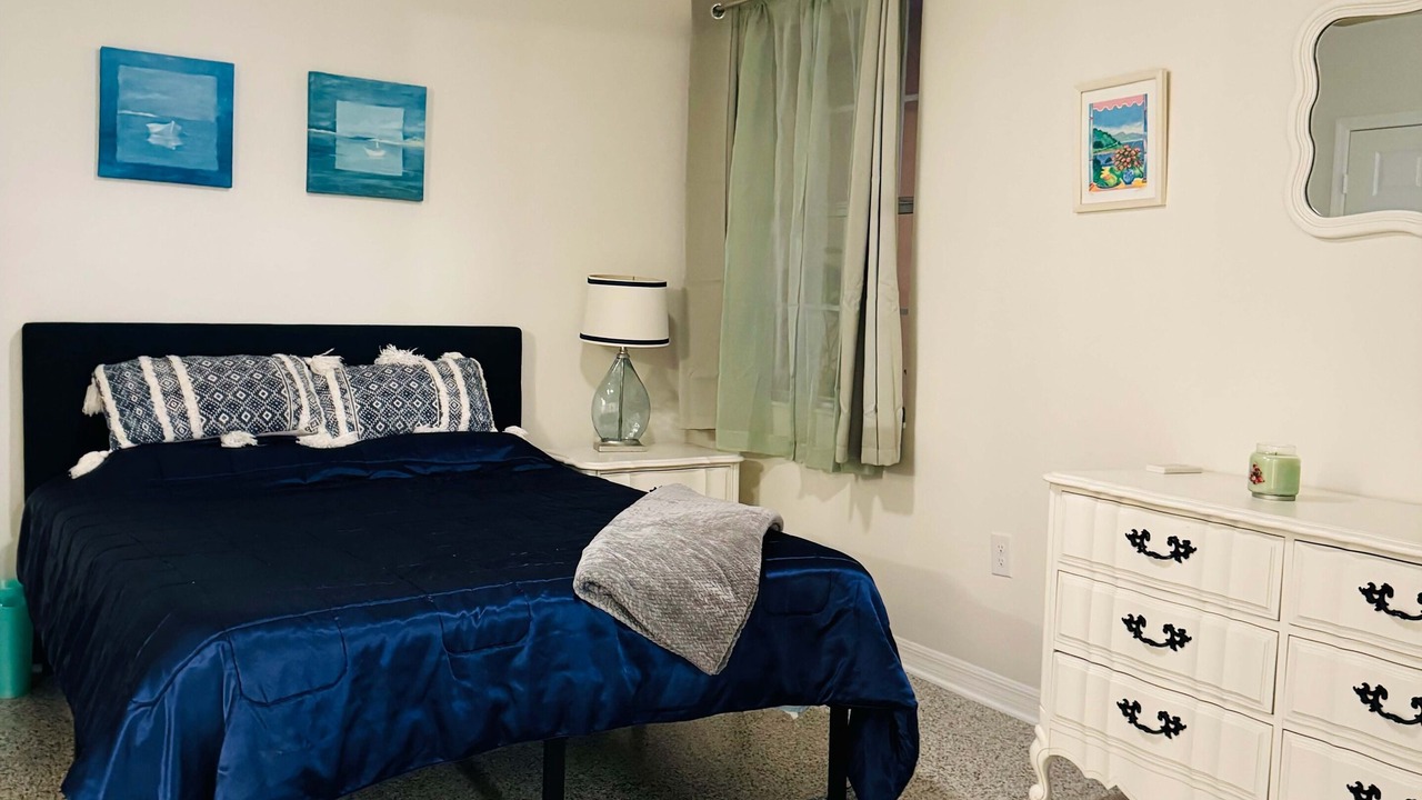 Photo of Bedroom in Park East
