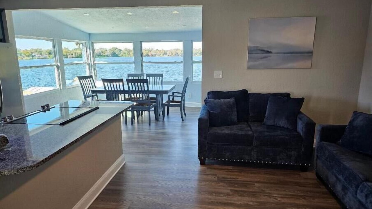 Photo of Livingroom in Winter Haven