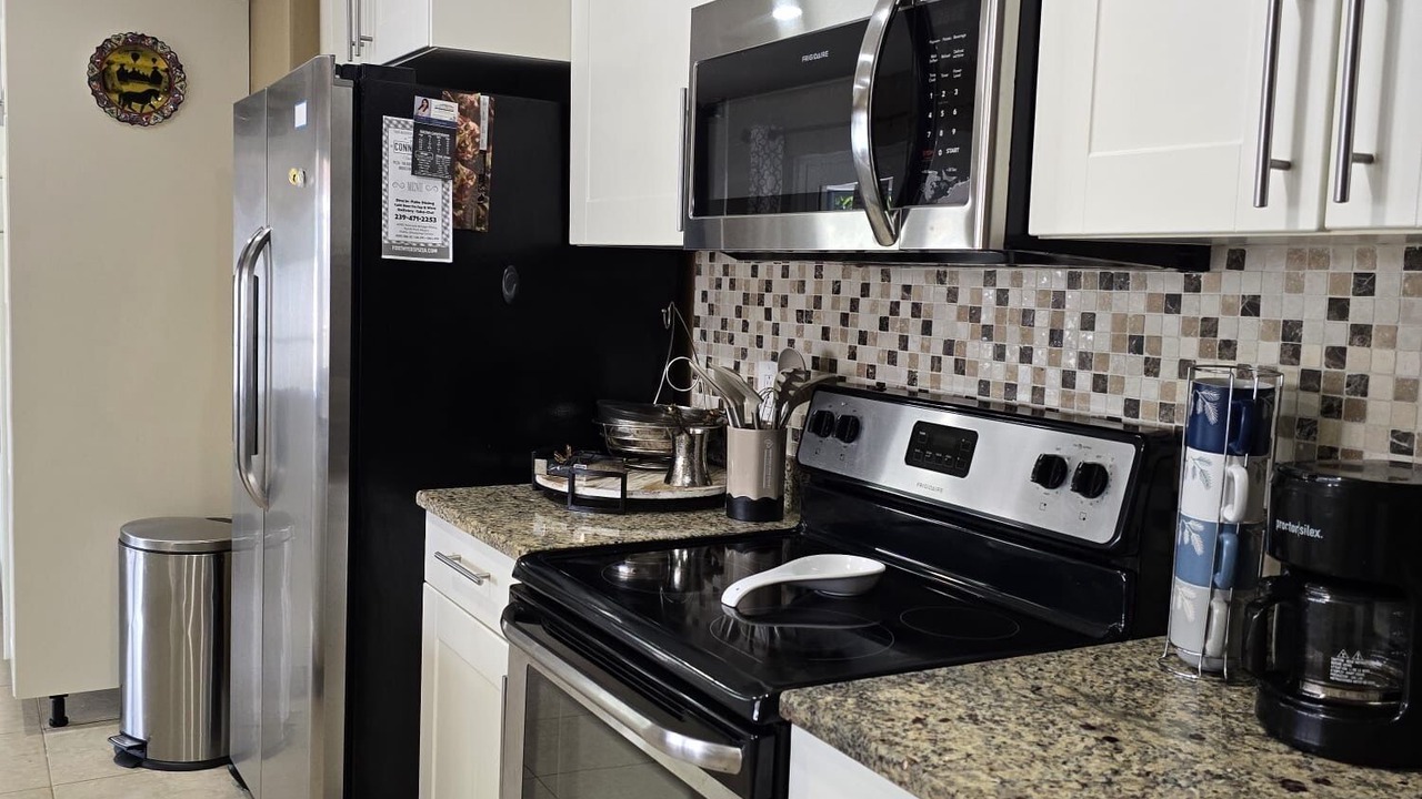Photo of Kitchen in Lochmoor Waterway Estates