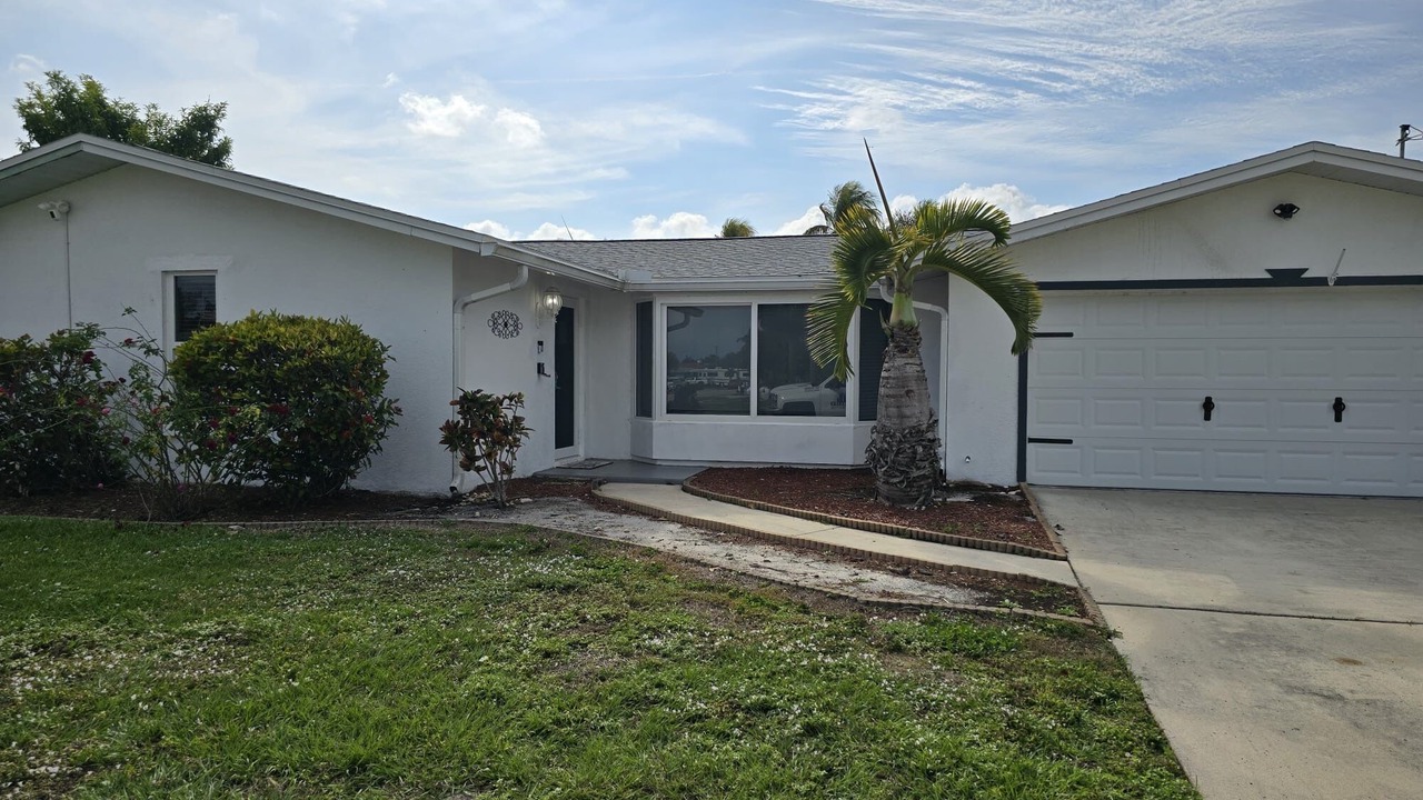 Photo of Outdoor in Lochmoor Waterway Estates