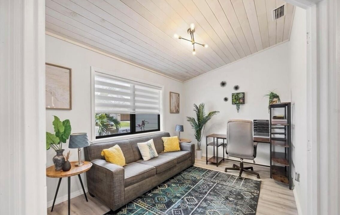 Photo of Livingroom in South Venice