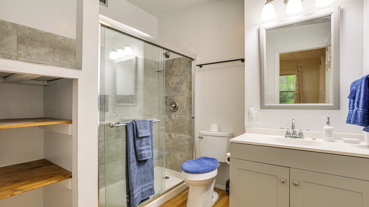 Photo of Bathroom in LaBelle