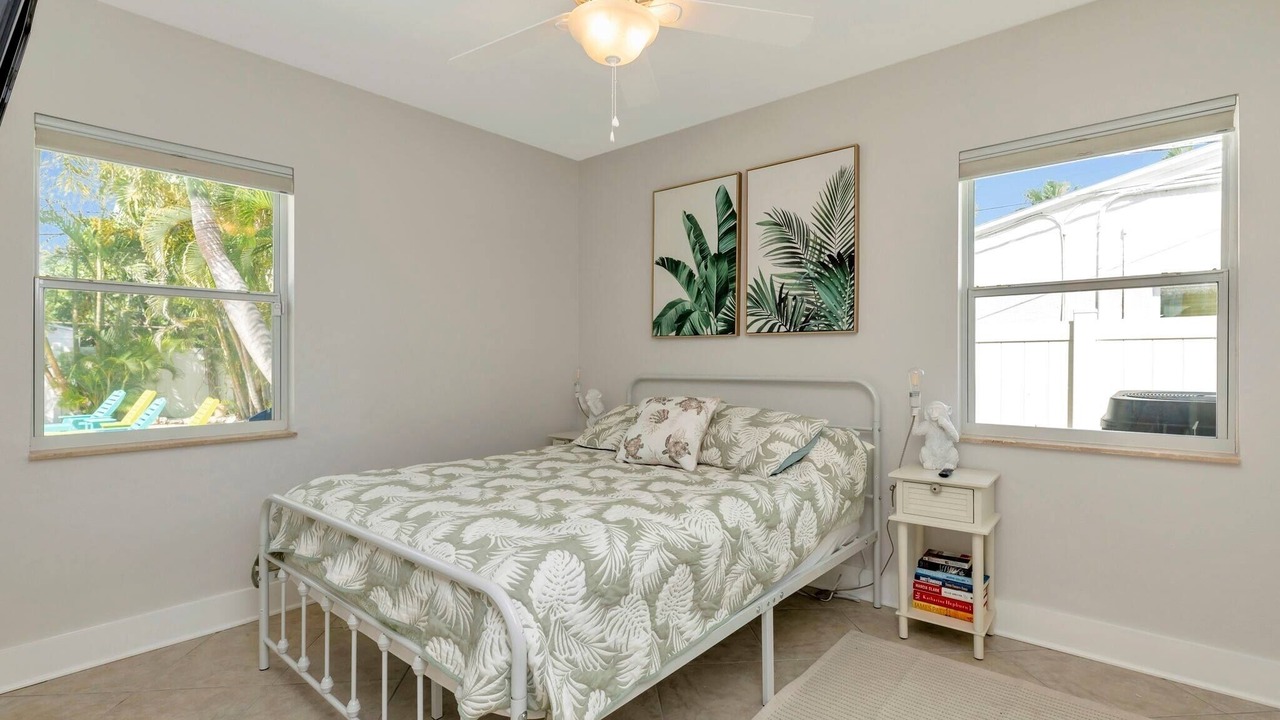 Photo of Bedroom in Redington Beach
