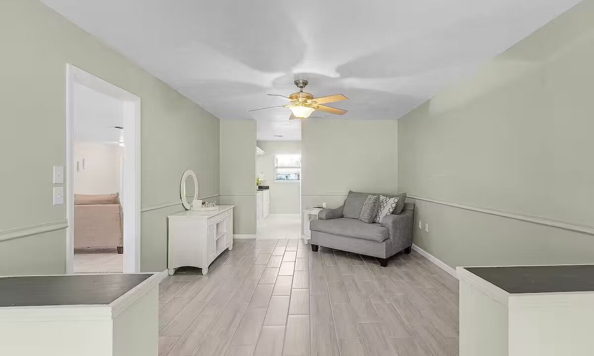 Photo of Livingroom in Venice East